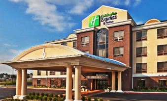 Holiday Inn Express & Suites Bartlesville