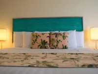 Aqua Palms Waikiki