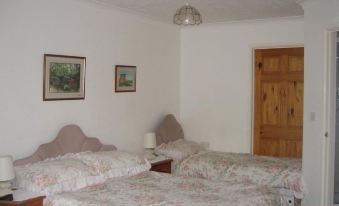 Four Seasons Guest House - Housity