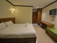 더 그린 호텔 꼬리뻬 사툰 호텔
