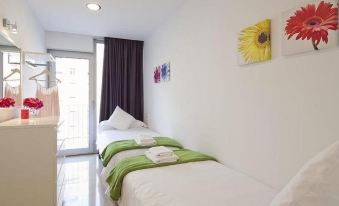 Charmsuites Paralel