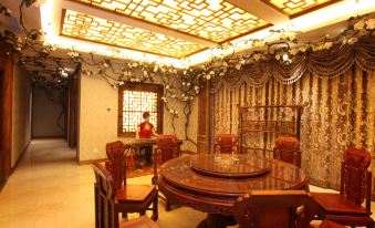 Yihe Mythology Theme Hotel (North China Commercial Building)