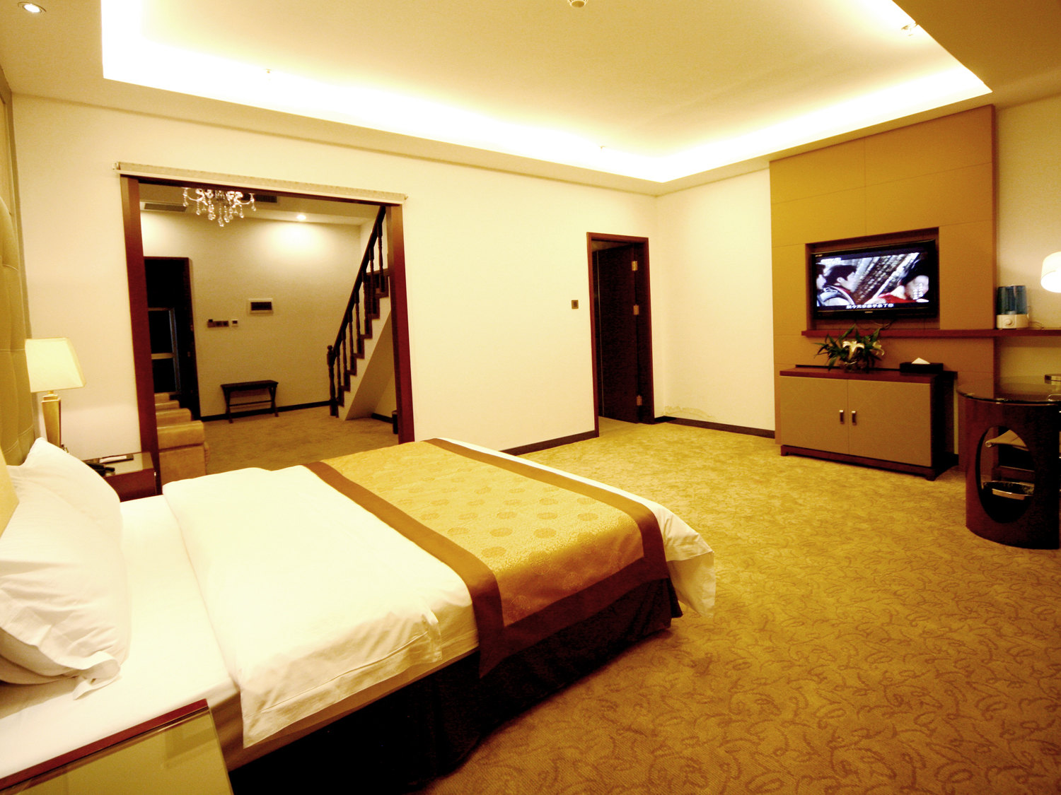 尊享家庭复式套房