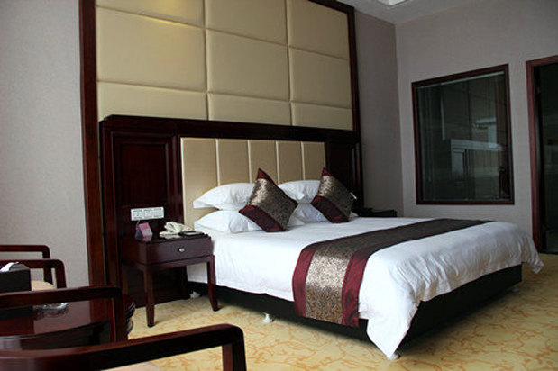 豪华大床房