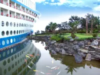 Sun Cruise Resort and Yacht Hotels in 