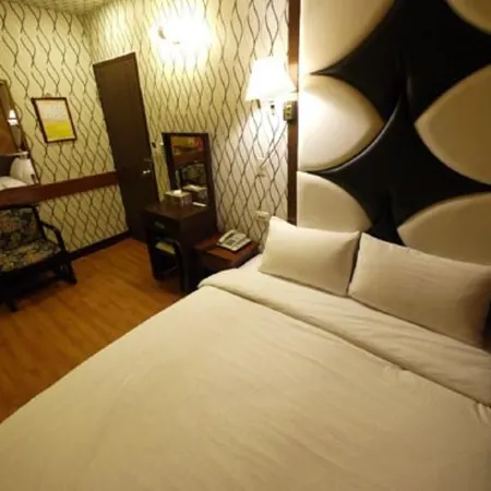 Fu Chia Hotel