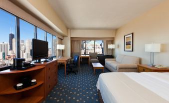 Holiday Inn - Chicago Dwtn - Wolf Point, an IHG Hotel