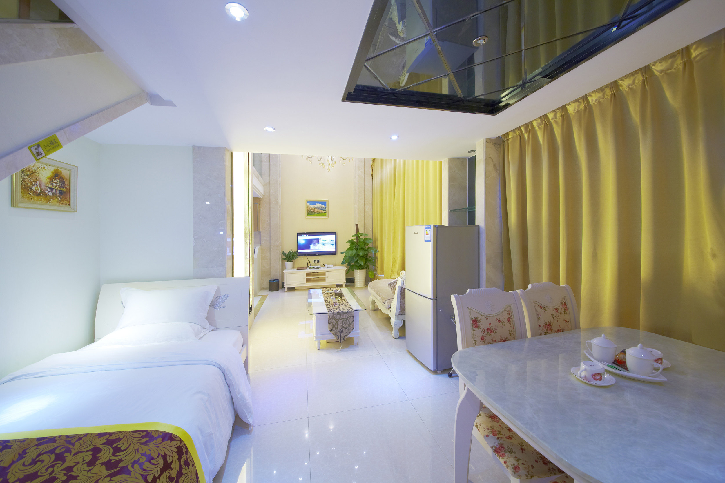 複式豪華2房1廳套房