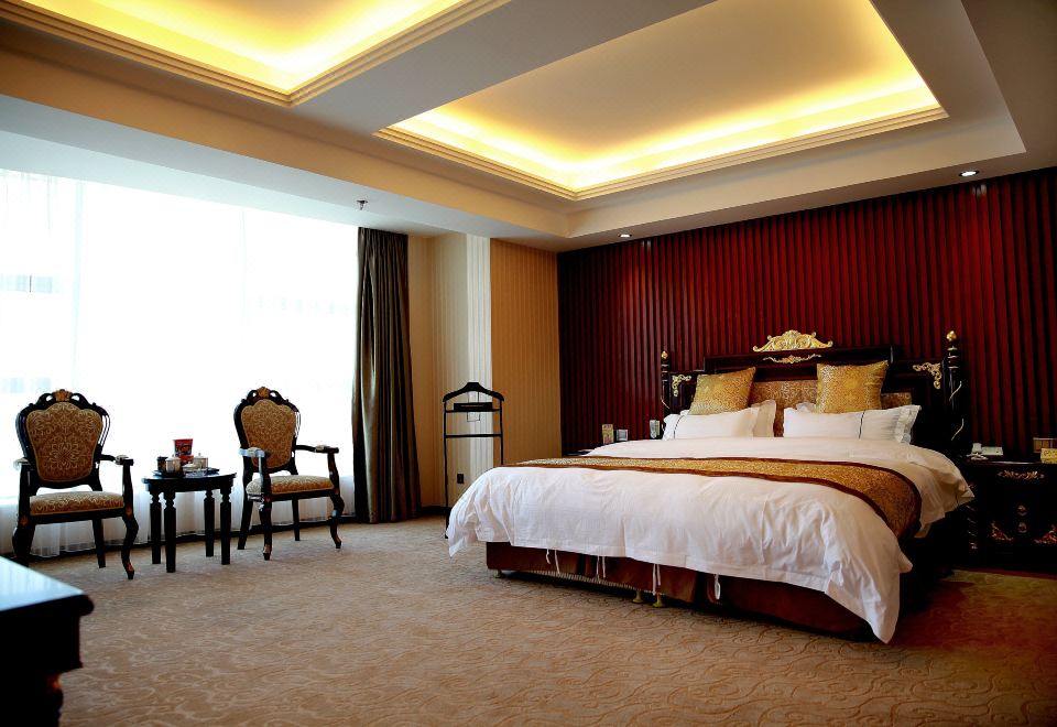 Executive Room - City-View, Night View (Double Bed) (Mahjong, Bathtub) (Upper Floor)