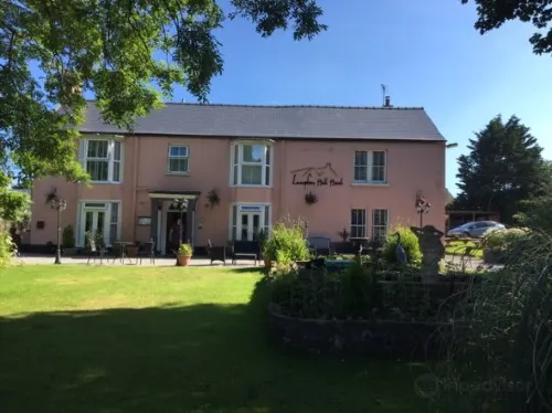 OYO Lamphey Hall Hotel Hotels in Stackpole