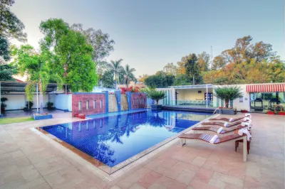 Chanakya Bnr Hotel Hoteles en 