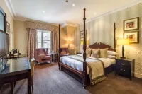 Nutfield Priory Hotel & Spa Hotel di 