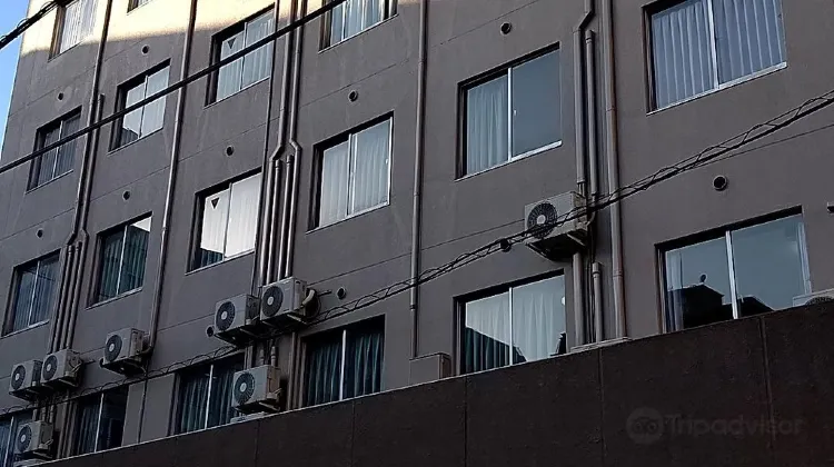 ホテル徳山ヒルズ 平和通り店（BBHホテルグループ） 外観