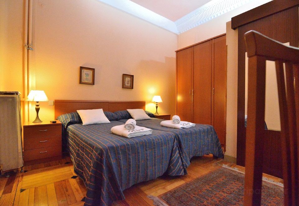 Hospedaje Romero Gran Via - Housity