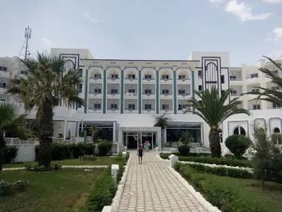 Aylimas Family Hotel Hotele w: 
