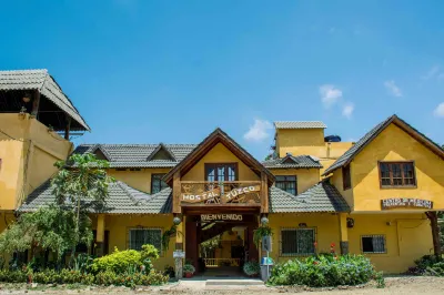 Tuzco Lodge Ξενοδοχεία στην πόλη 